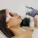 Лечение акне лазером